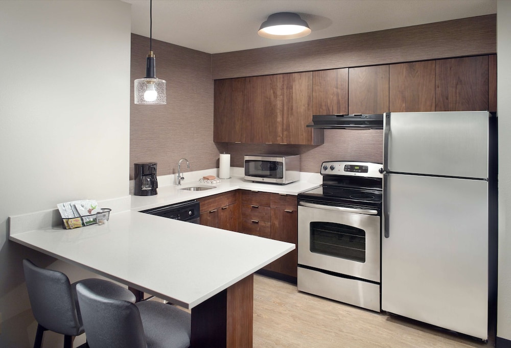 Sonesta ES Suites Raleigh Durham Airport Morrisville 41/45