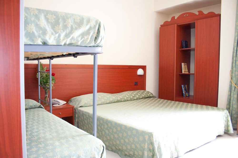 Hotel Felix 26/72
