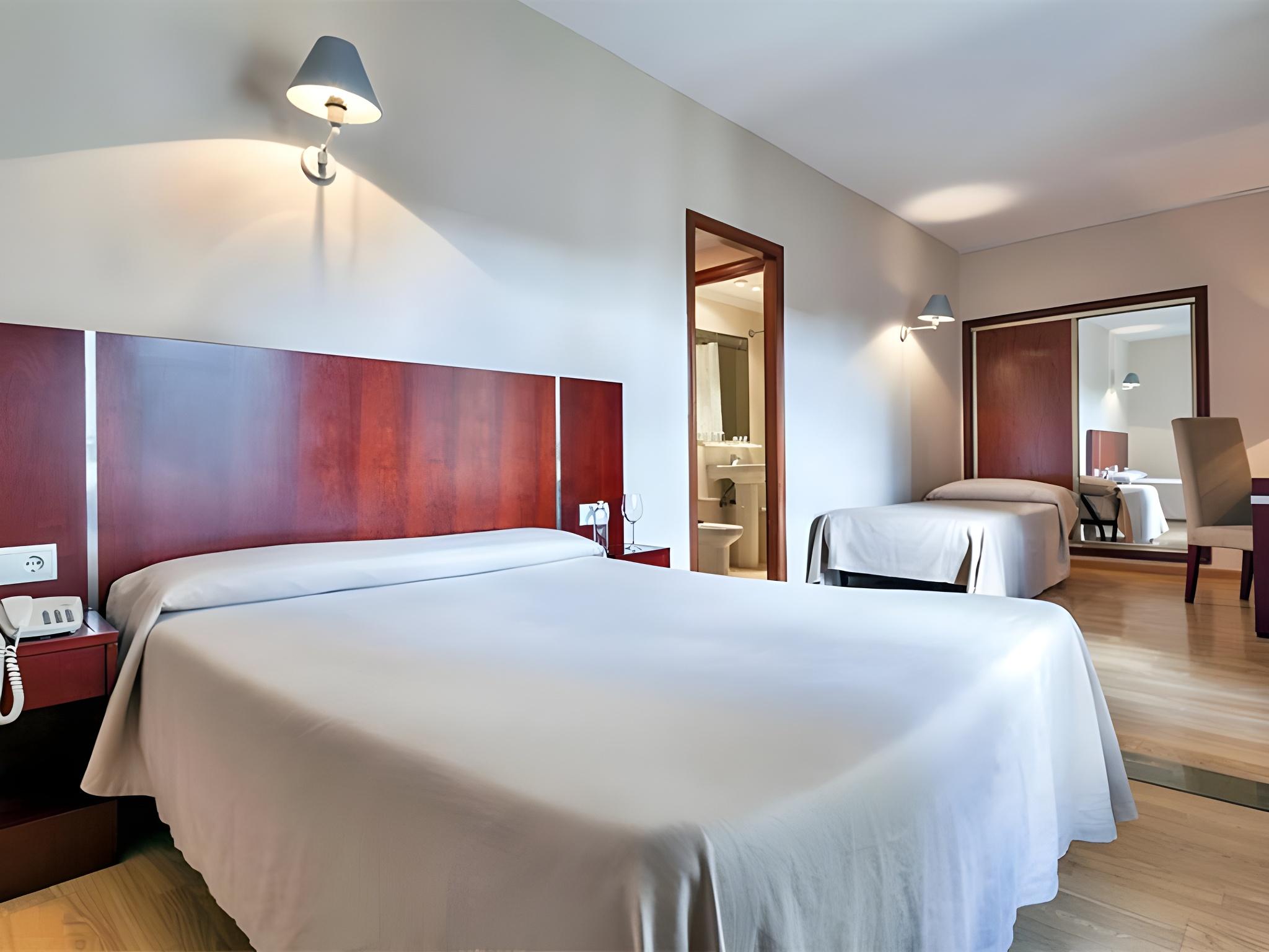 Room, 2 Double Beds, with Child Extra Bed