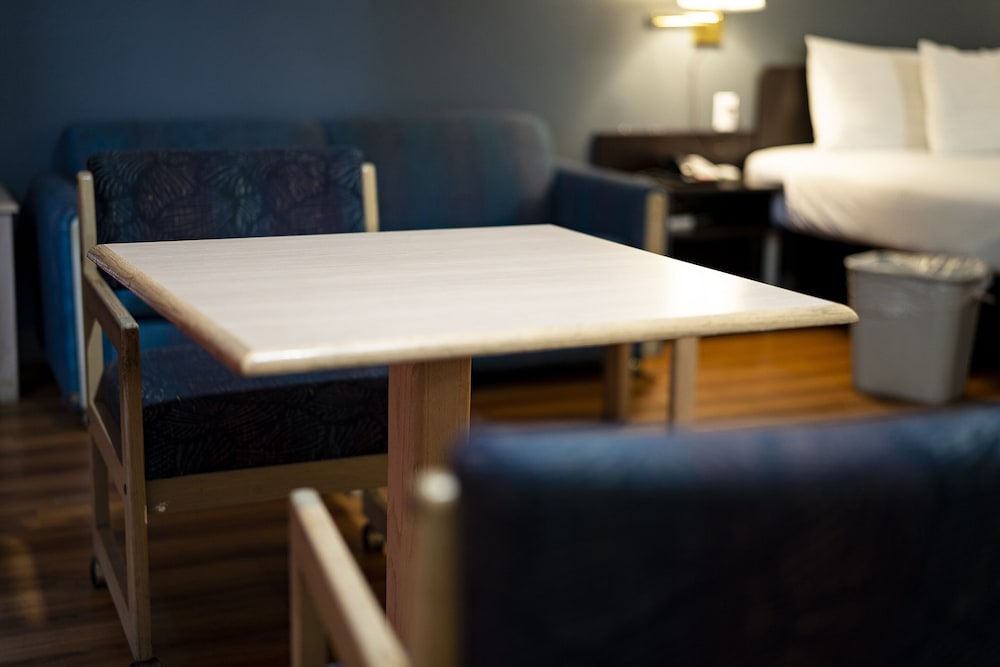 Hermiston Inn & Suites 33/50