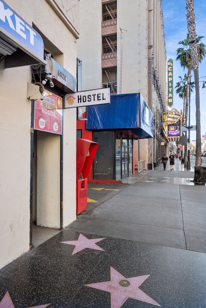 Samesun Hollywood (formerly Walk of Fame Hostel) 35/50