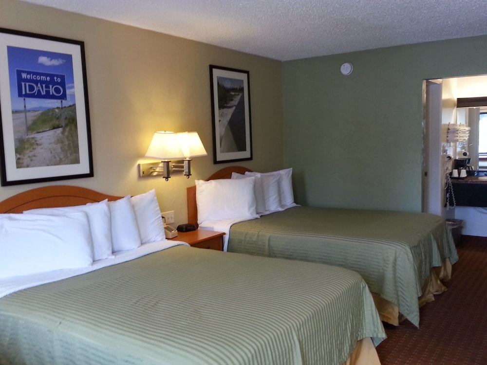 Motel West 12/58