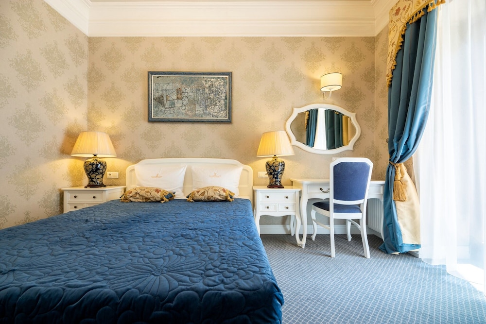 Sleepwalker Boutique Suites 28/79
