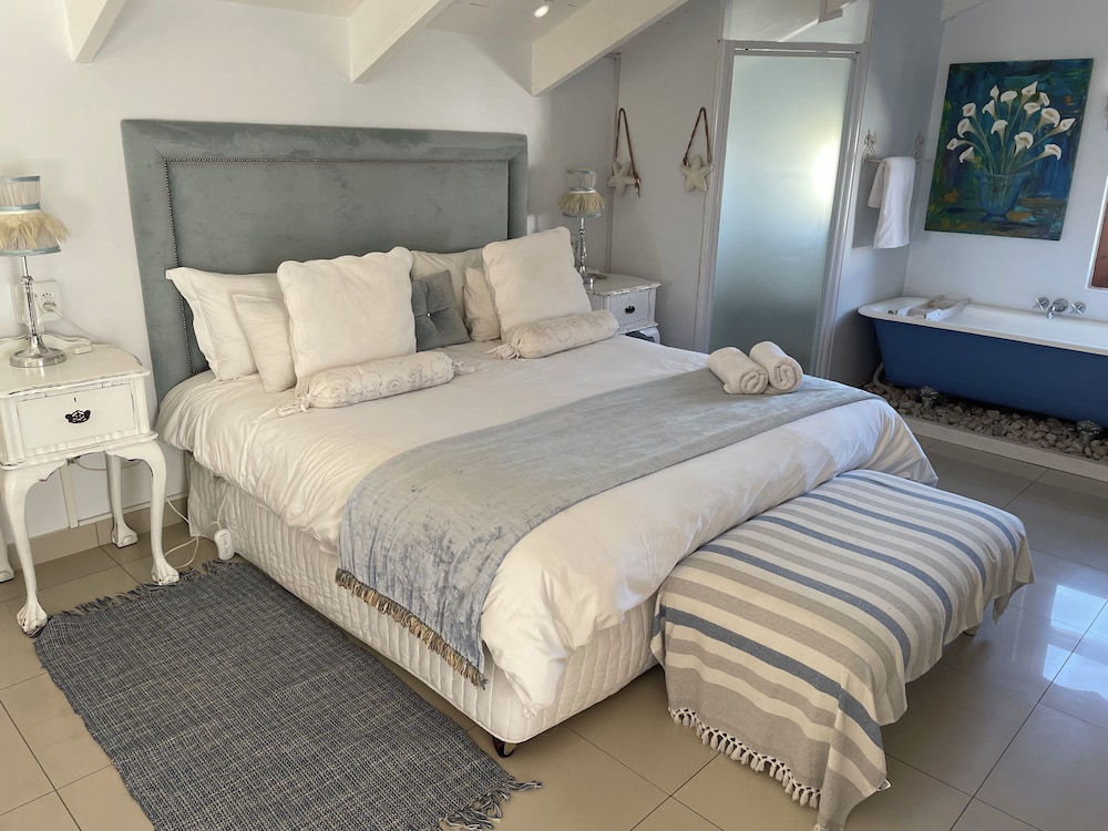 Paternoster Manor 10/36