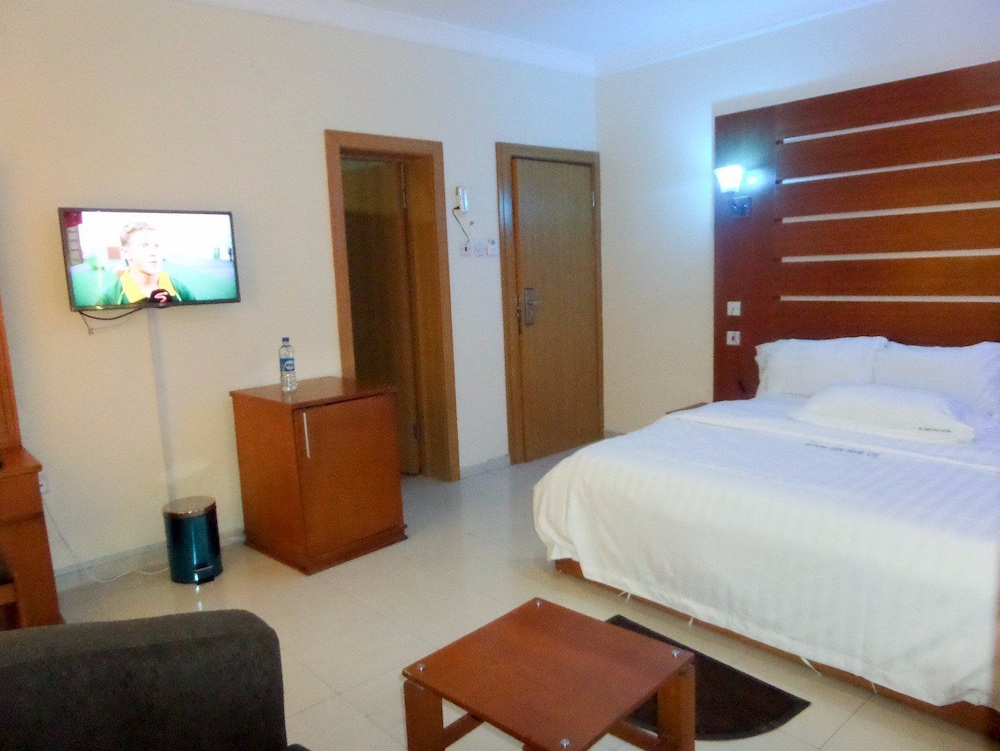 Gilford View Hotels Ltd 10/25