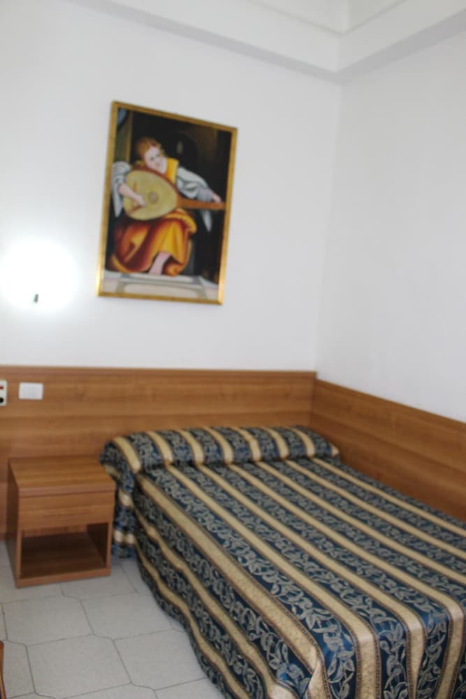 Hotel Bolognese 3/32
