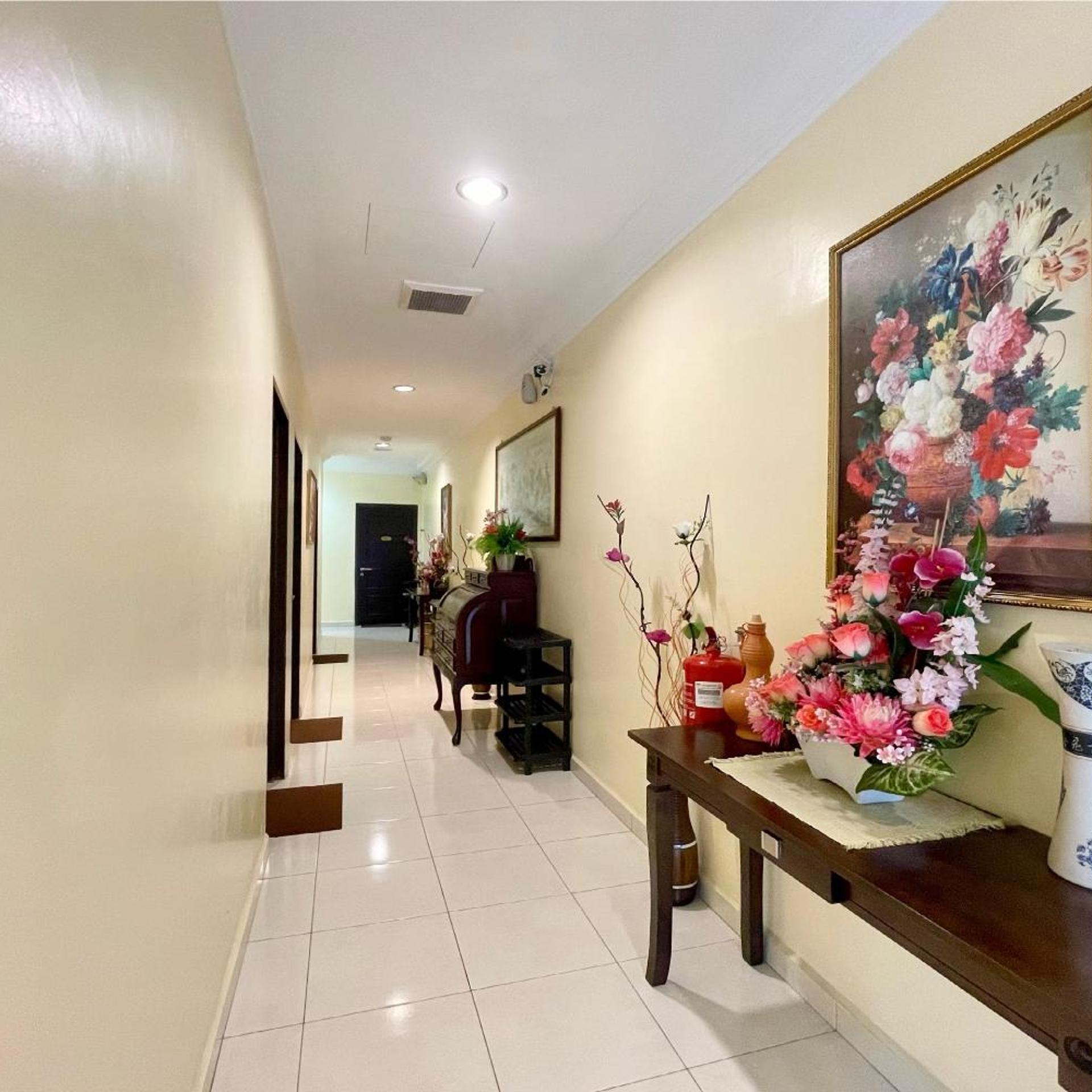 OYO 90369 Safari Hotel Lumut 16/25
