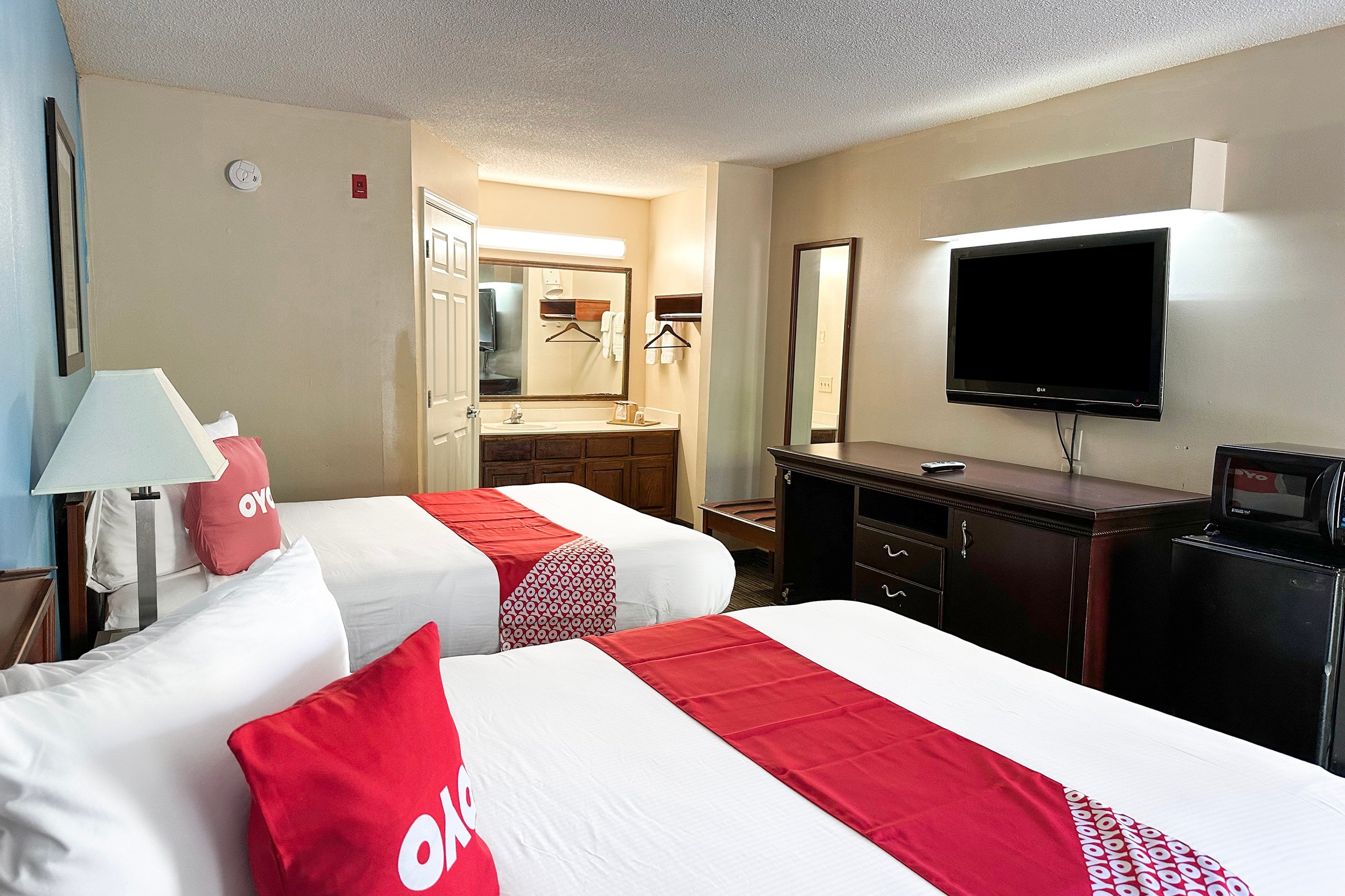 Bonita Lakes Inn by Capital O Meridian I20 32/68