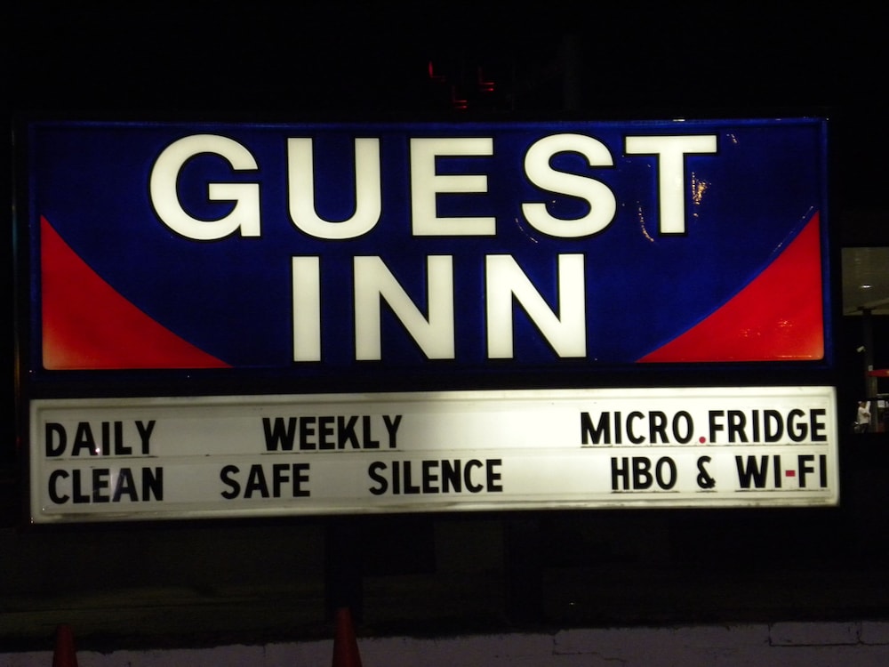 Guest Inn Rogers 3/67
