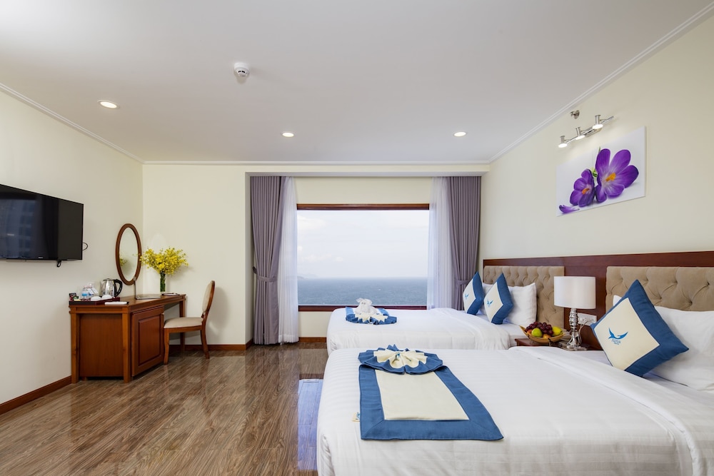 Apus Hotel 20/77