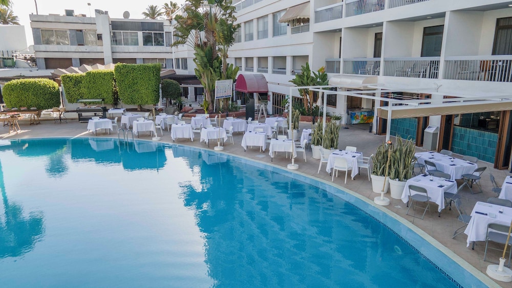Palm Beach Tenerife 67/73