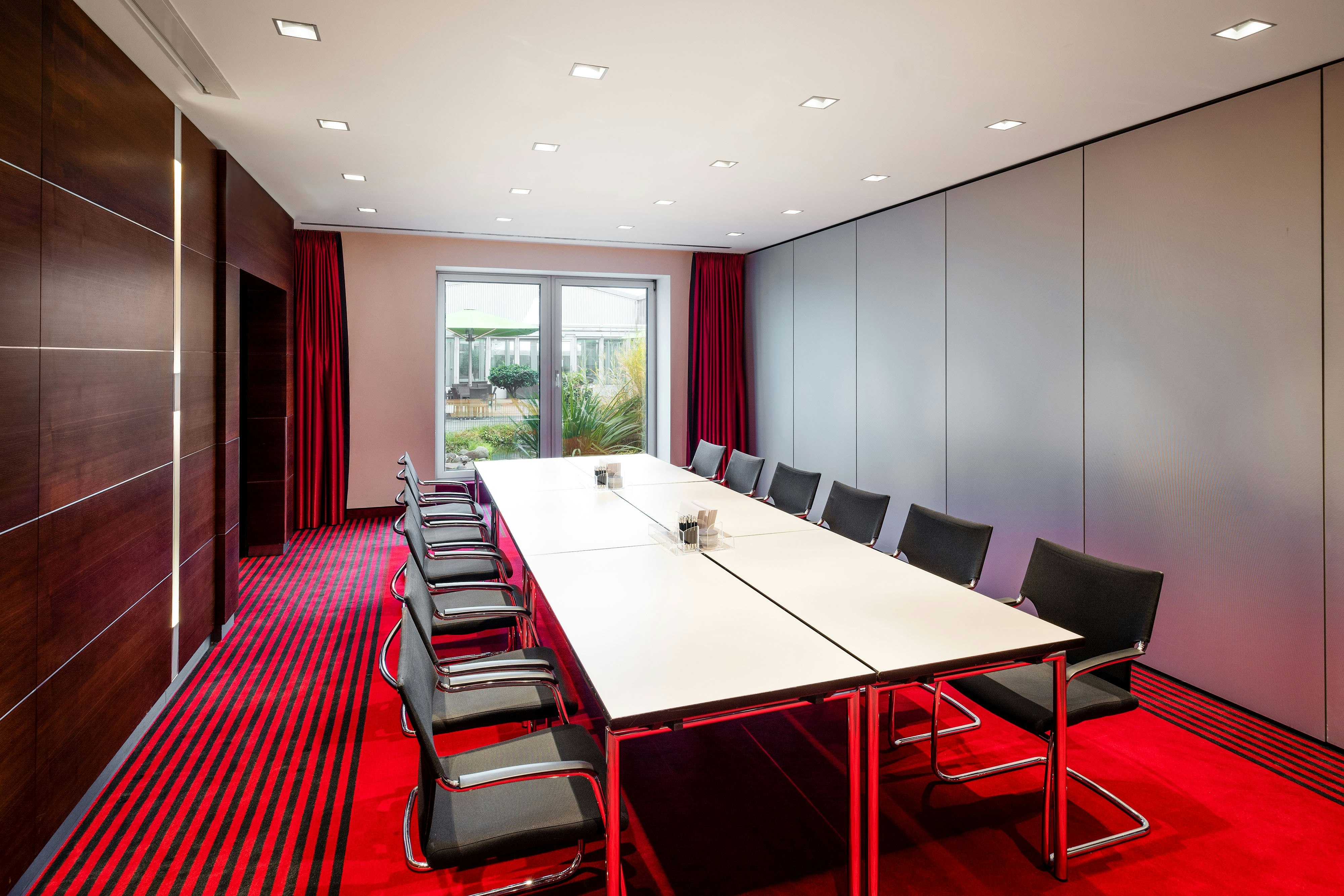 Sheraton Düsseldorf Airport Hotel 52/60