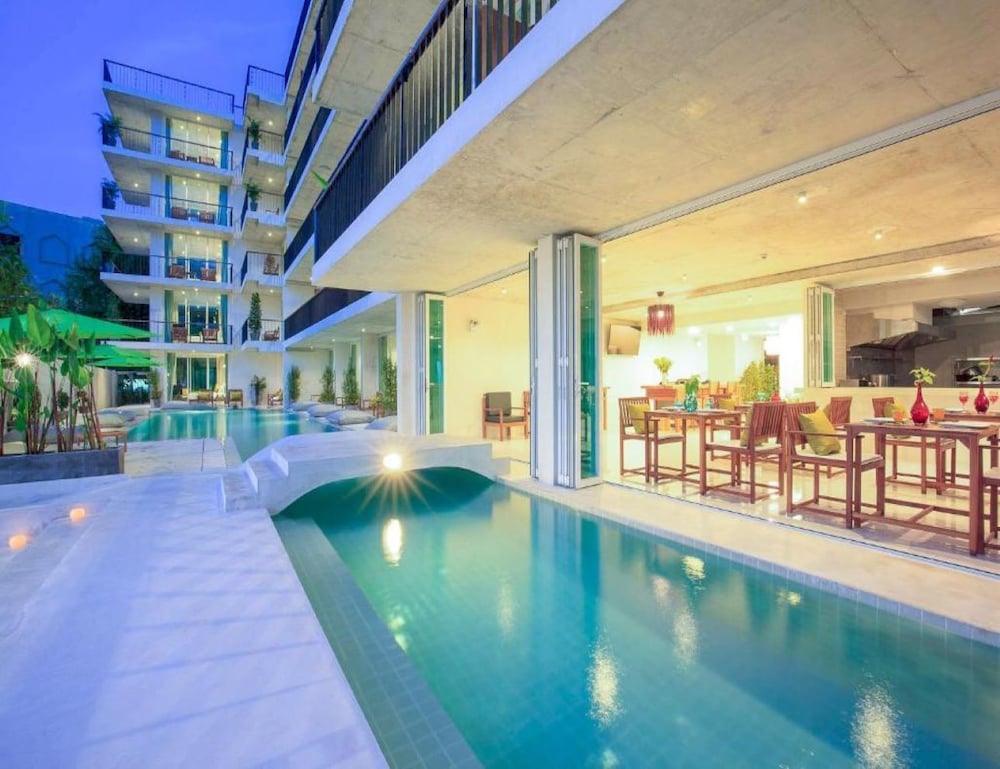 Wabi Sabi Boutique Hotel 42/48
