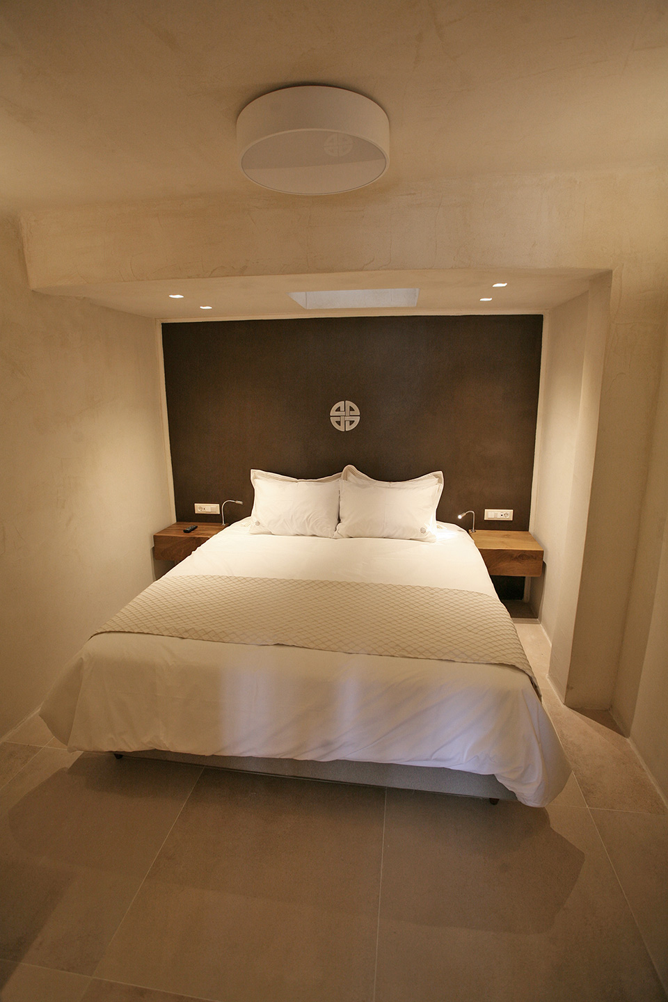 SUITE SUPERIOR WITH OUTDOOR JACUZZI