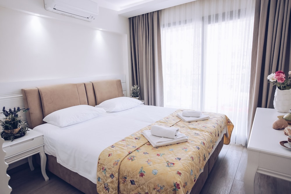 Princess Kinli Suites Hotel 16/38