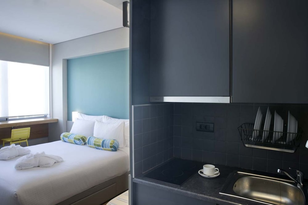 Athenaeum K 29 Hotel 77/79