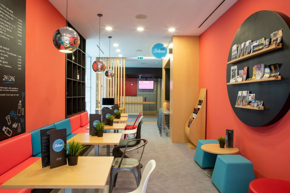 restaurant-cafeteria