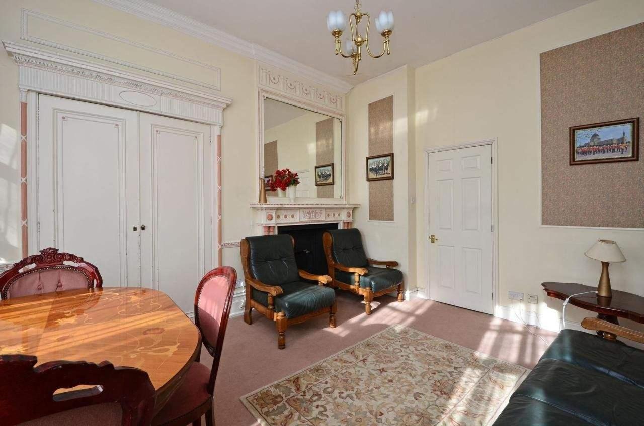 Kensington Court ApartHotel 19/23