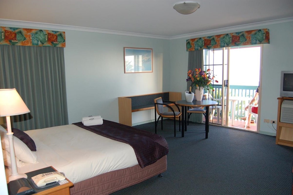 Heritage Resort Shark Bay 22/58