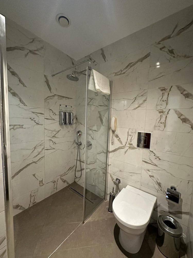 Cihangir Hotel 45/47