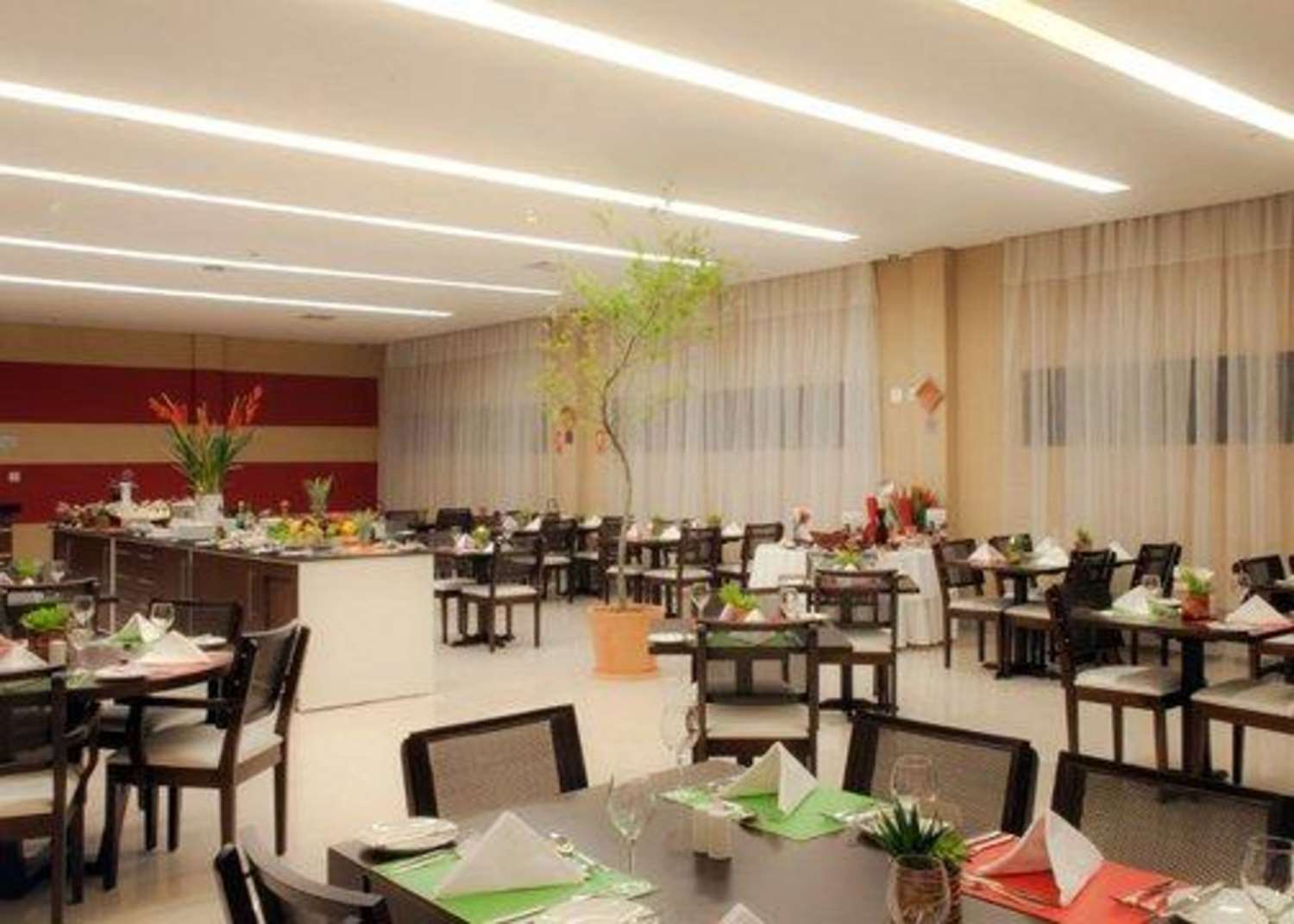 Quality Hotel Manaus 6/10