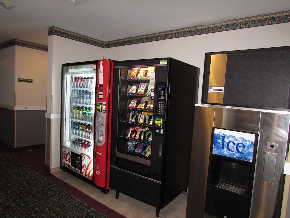 Fairbridge Inn And Suites Dupont 34/54