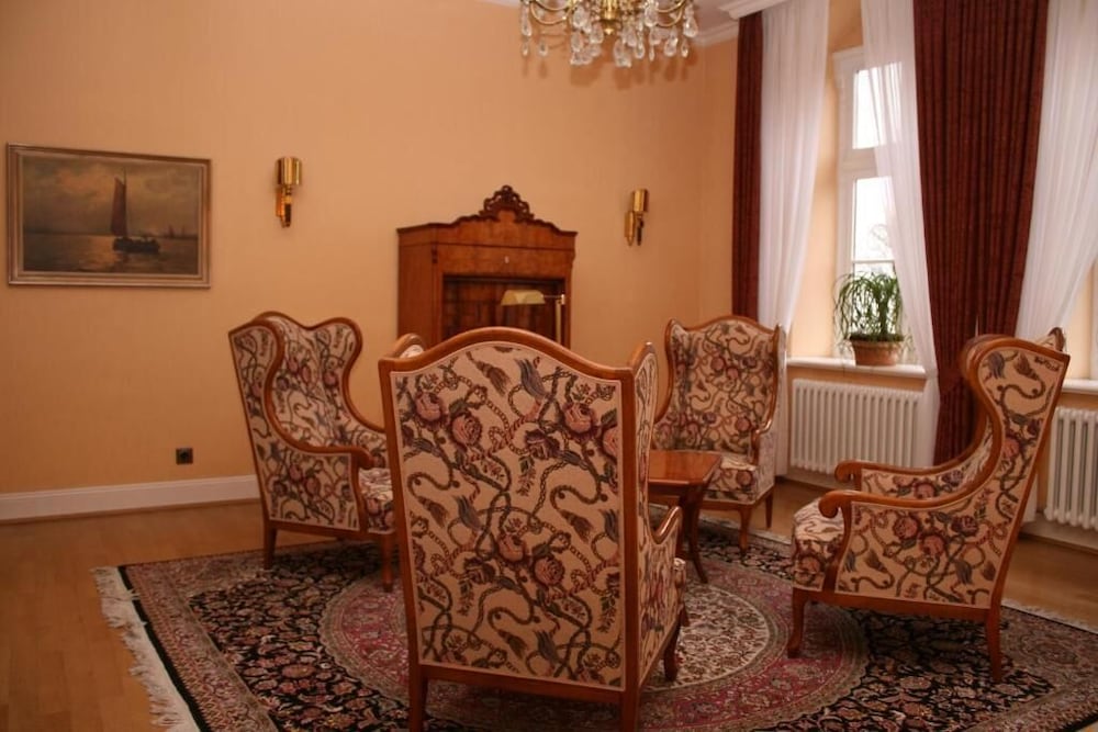 Geniesser Hotel Altes Gymnasium 22/50