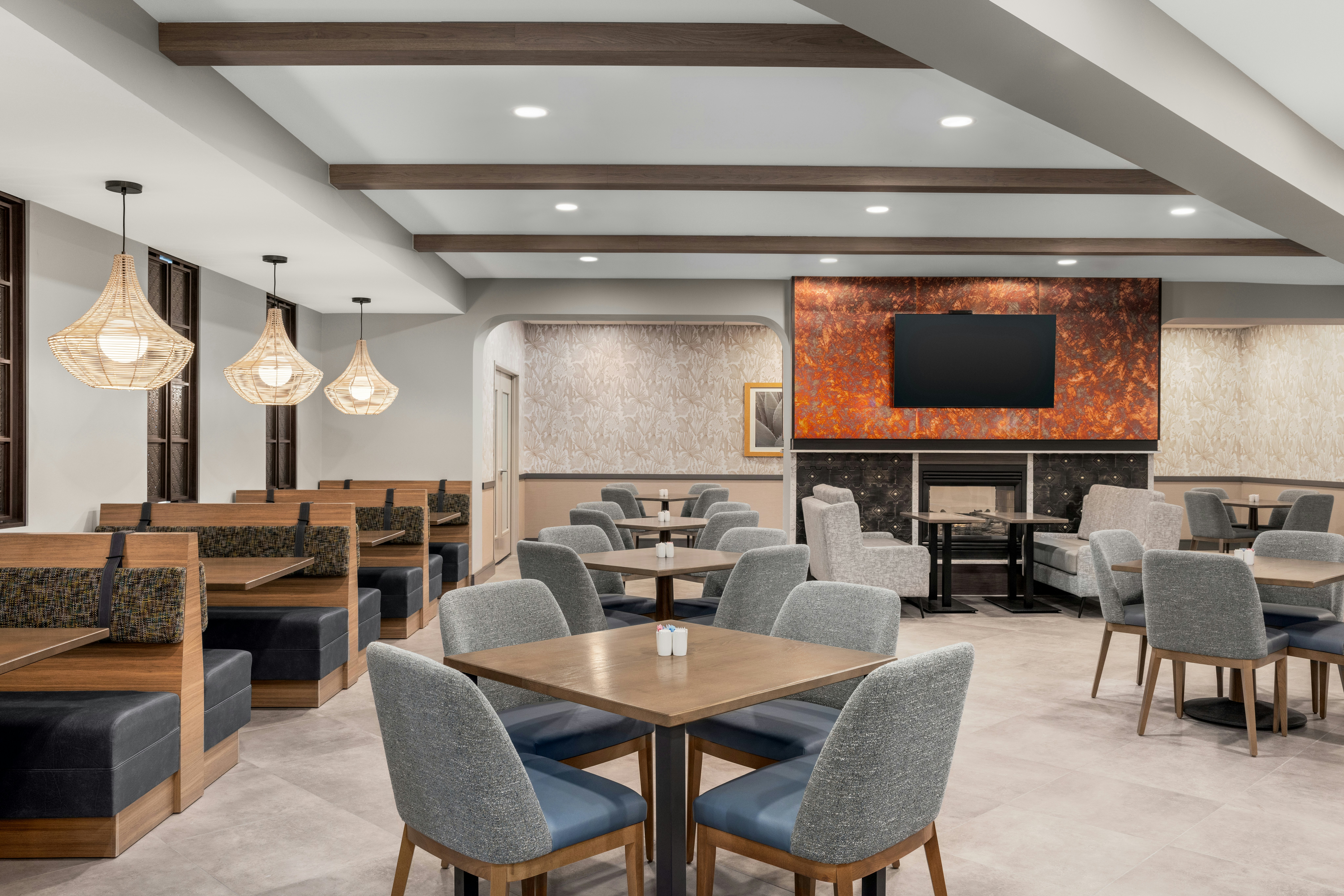 DoubleTree by Hilton Phoenix Midtown 38/50