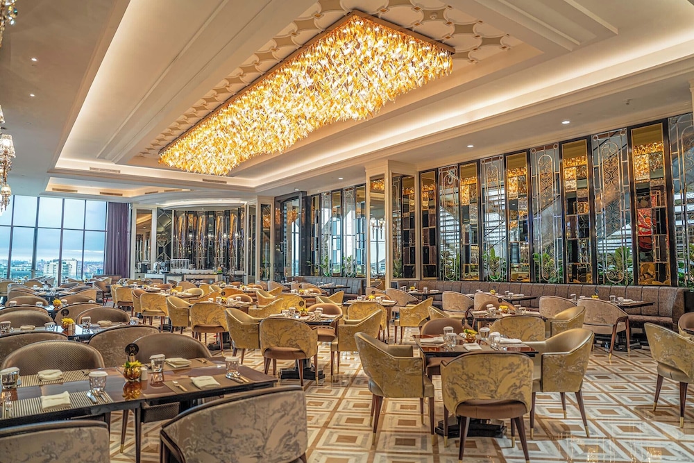 The Trans Luxury Hotel Surabaya 34/50