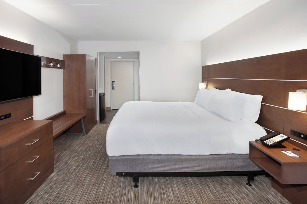 Holiday Inn Express Exton - Great Valley 34/72