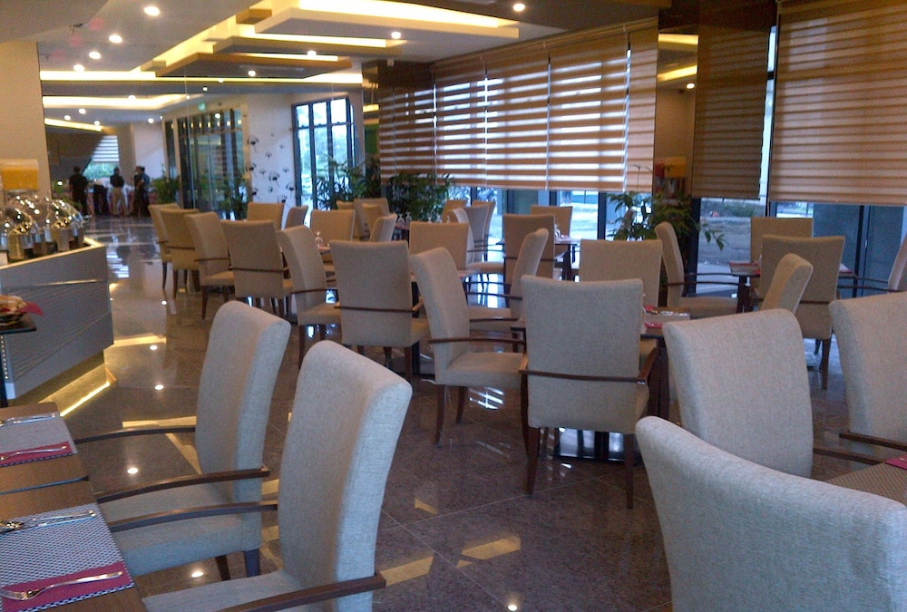 56 Hotel - Block A 27/38