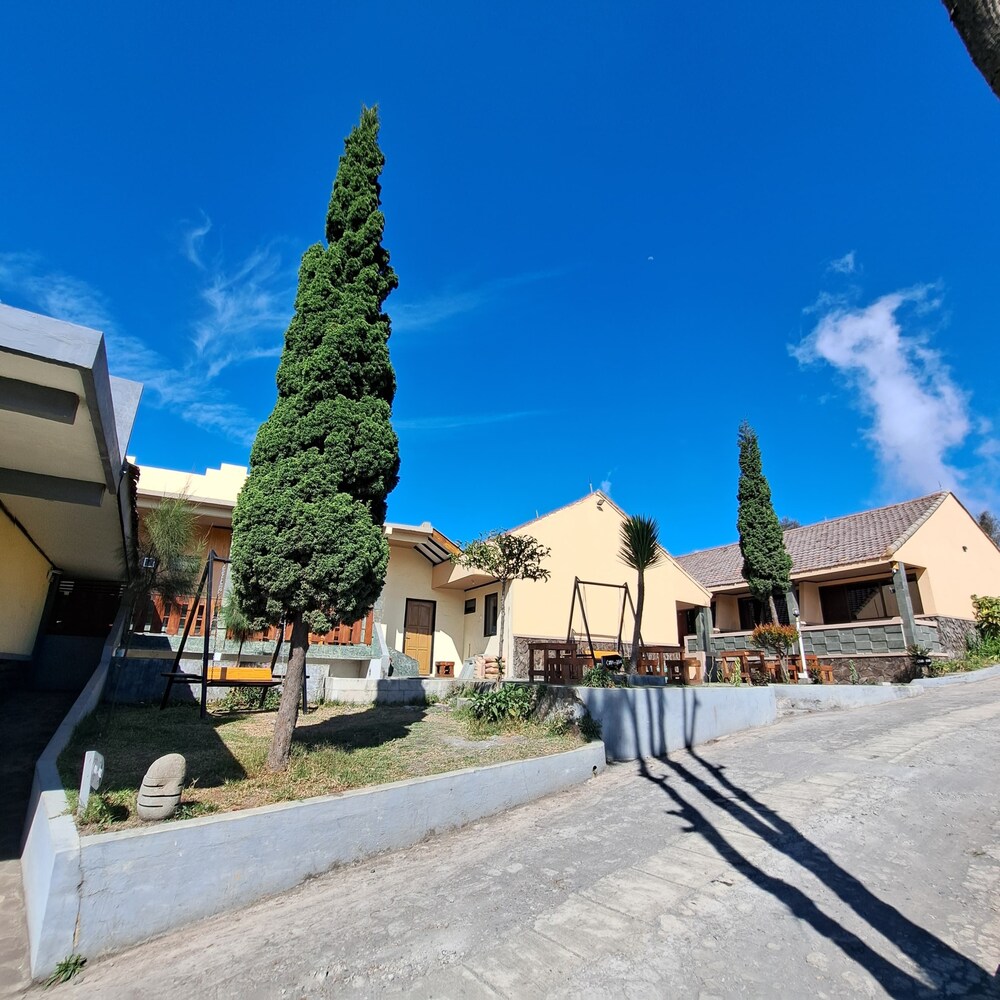 Cemara Indah Hotel 39/50
