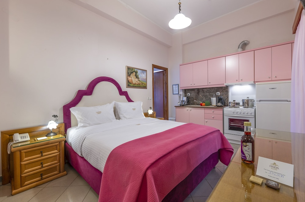Irida Resort Suites 11/78