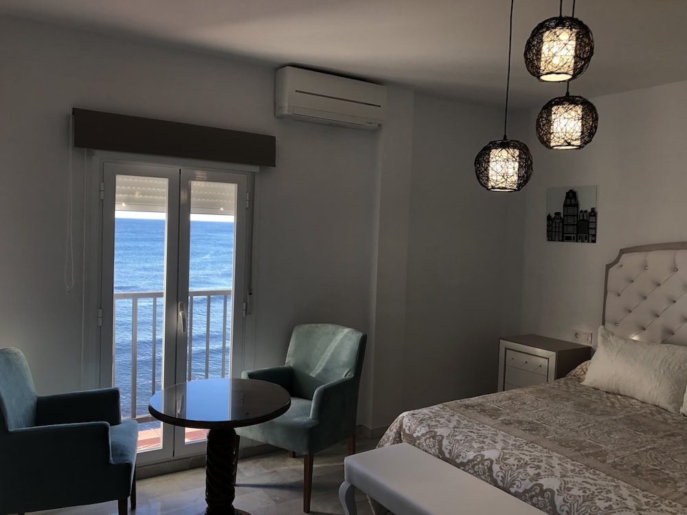 1 Bedroom, Design, Apartment, 1 Queen and 2 Double Beds, Sea View