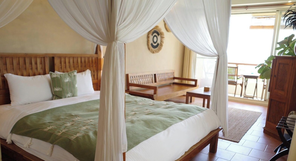 Red Garden Resort 13/70