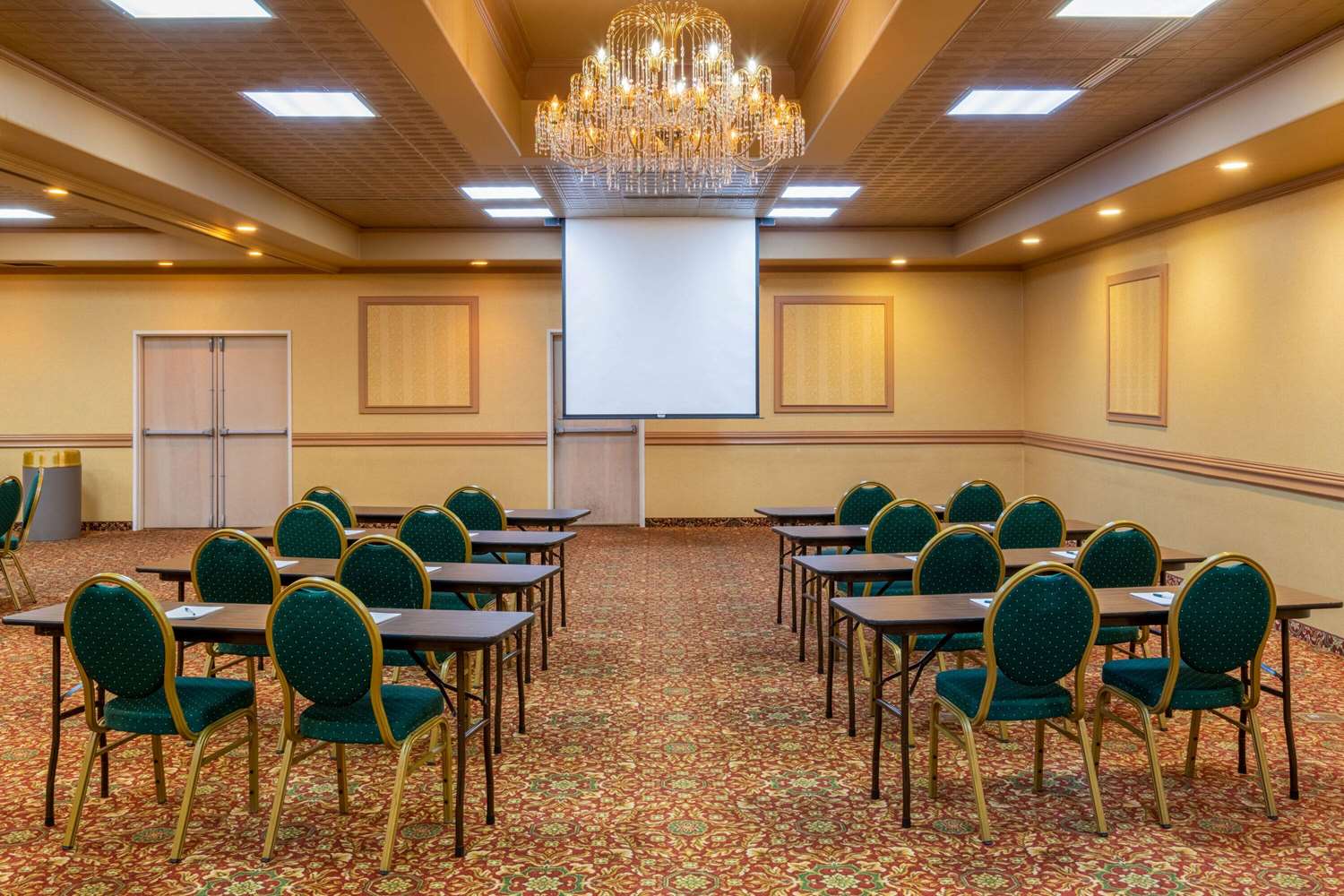 La Quinta Inn & Suites by Wyndham Fairbanks Airport 42/50
