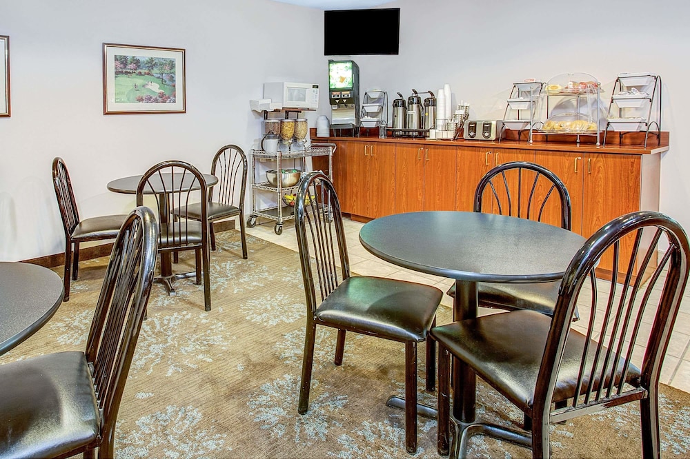 Microtel Inn & Suites by Wyndham Mason/Kings Island 22/26