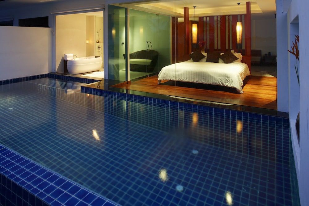 La Flora Resort Patong 40/70