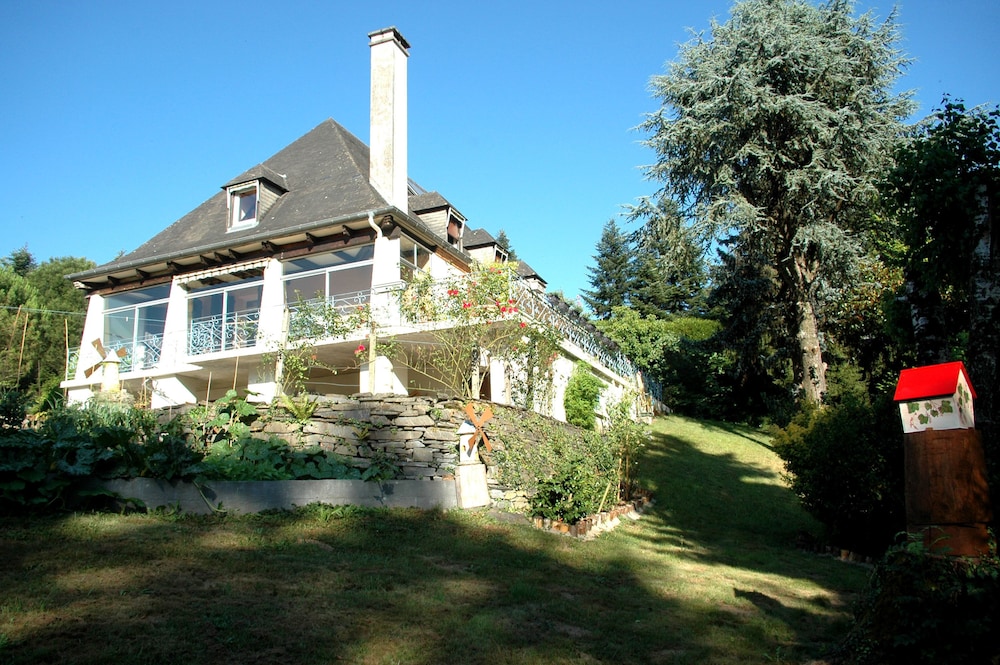 Chambres D'hôtes La Demeure Aux Pins 40/42