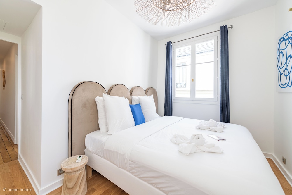 HOTELHOME PARIS 16 17/50