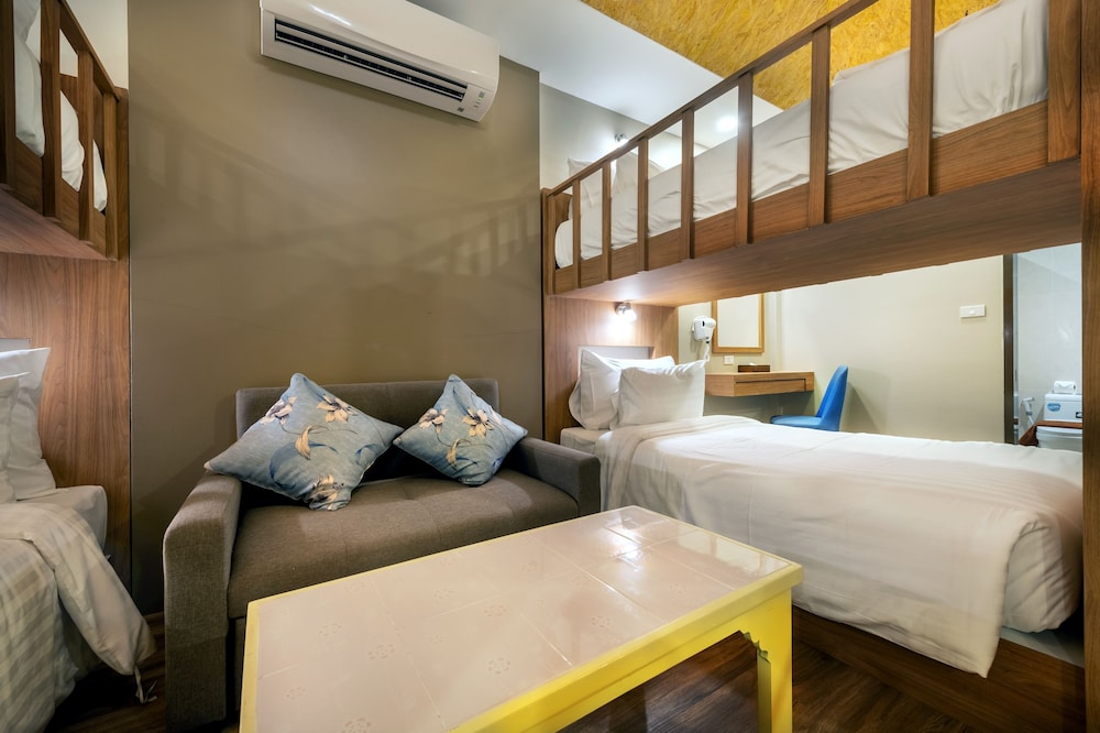 At Rice Resort 11/50