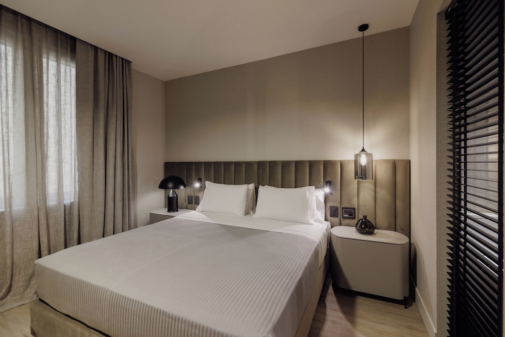 COMFORT, DOUBLE BED