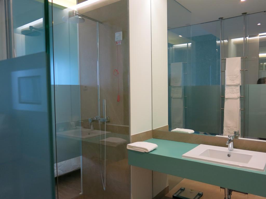 Superior, Double or Twin Bed, Sea View, Beach Building