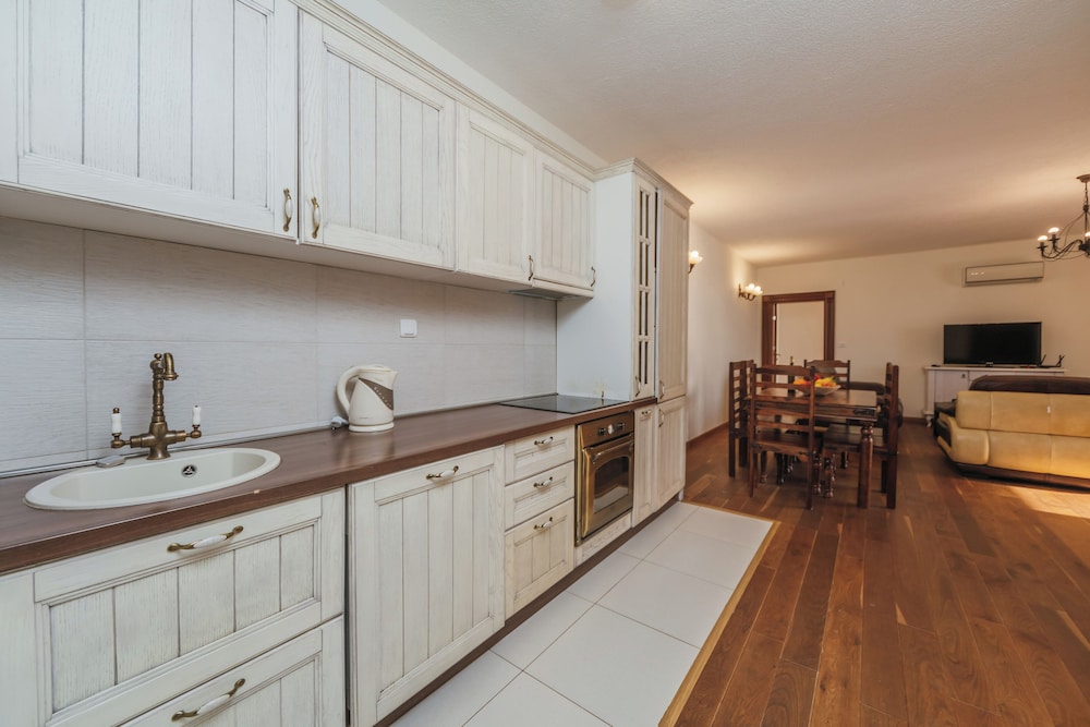 Pietra Mare Apartments 9/50