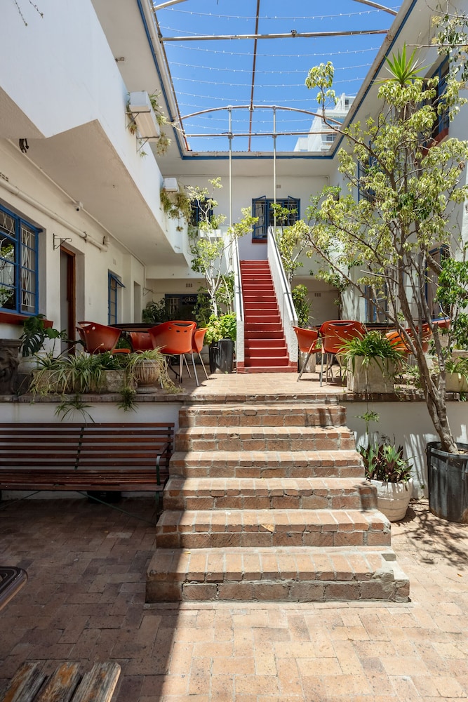 Long Street Backpackers - Adults Only 5/50