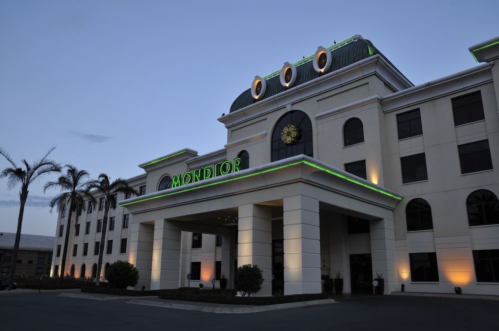 Peermont Mondior Emperors Palace in KEMPTON PARK