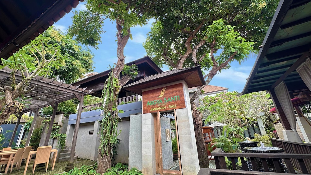 Argya Santi Resort Jimbaran in BALI