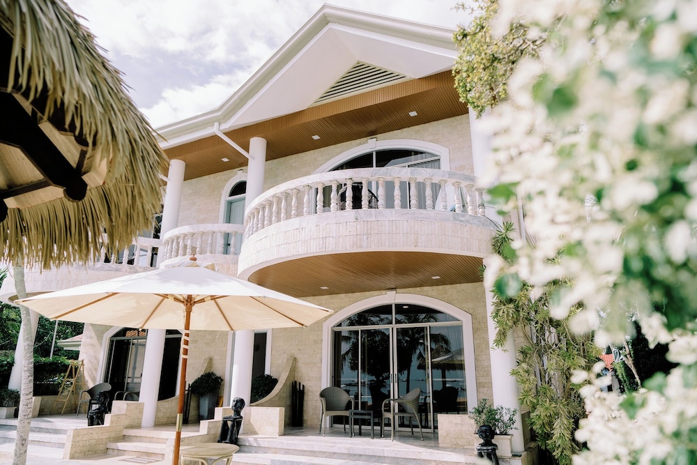 Linaw Beach Resort 2/73