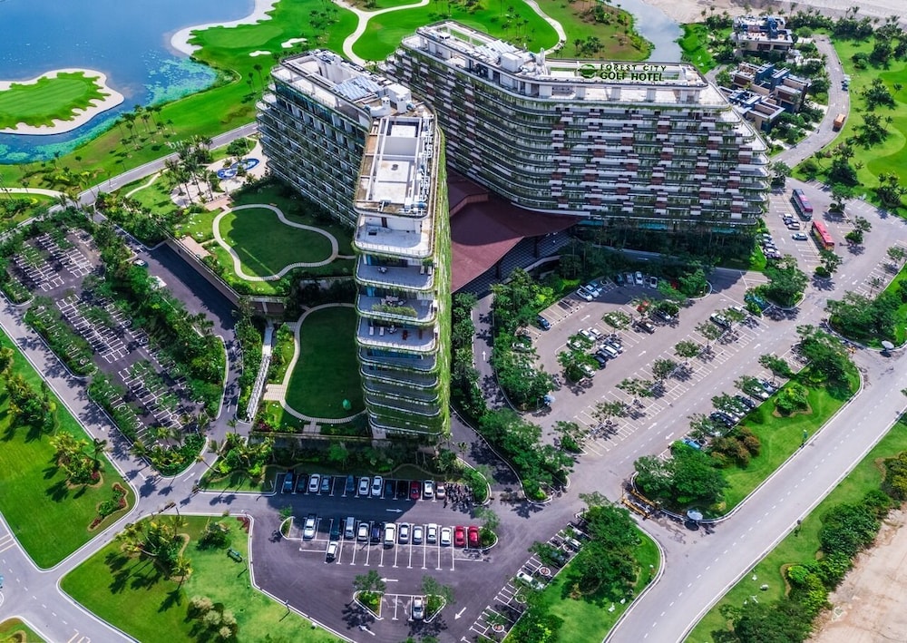 Forest City Golf Hotel 2/50