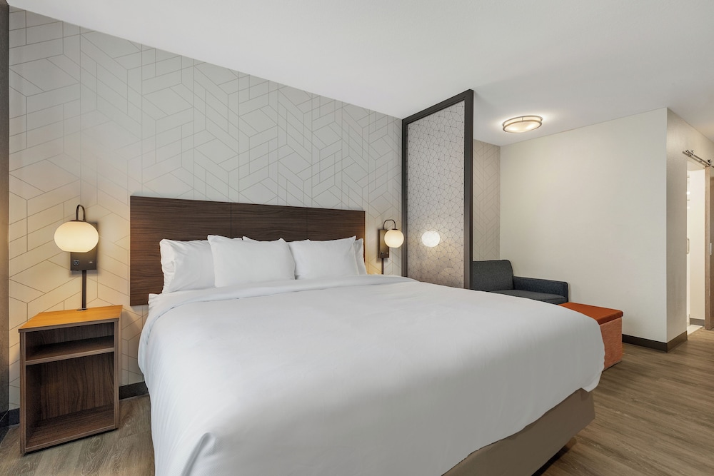 Everhome Suites San Bernardino - Loma Linda 25/59